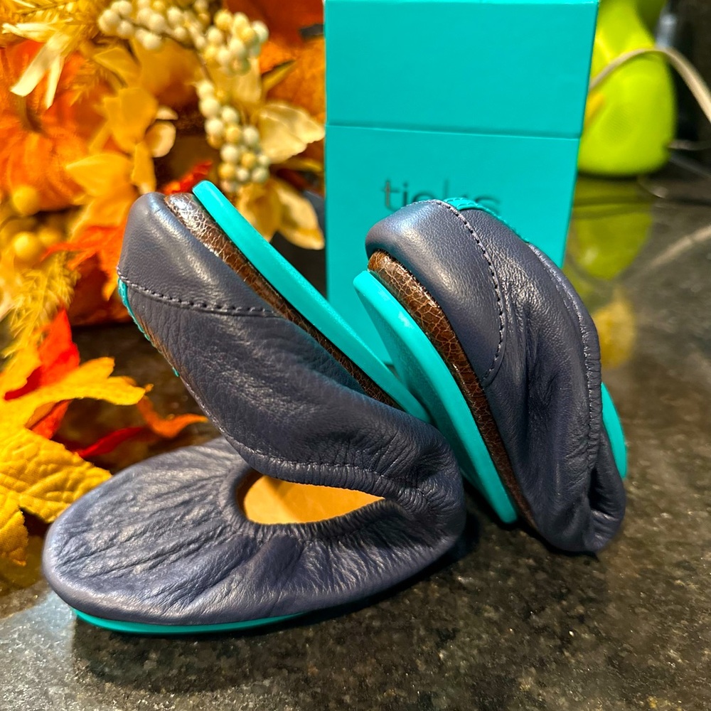 Tieks California Navy. Brand New in Box. Size 6